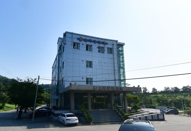 효자장례타운 현대적 외관 효자장례타운의 외관 모습