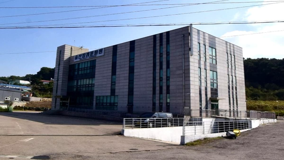 송산장례문화원 단독 건물 송산장례문화원 외관 전경