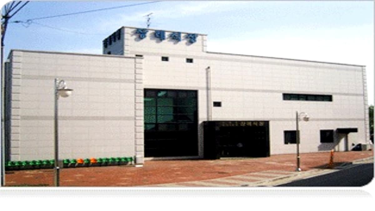 현대적 설계의 연천군장례식장 전경 연천군장례식장 건물 외관
