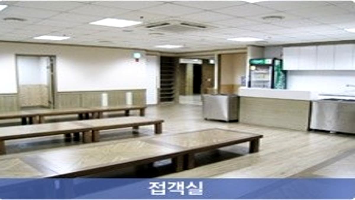 홍익병원 장례식장 접객실 공간 홍익병원 장례식장 접객실 내부 전경