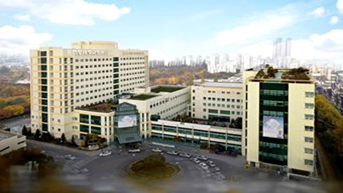 도심 속 위치한 순천향부천병원 전경 순천향부천병원 외관 전경