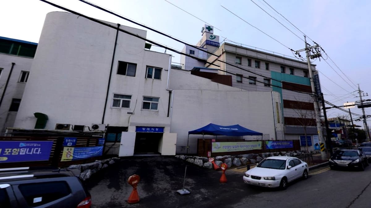 의정부병원 장례식장 입구 전경 의정부병원 장례식장 외관