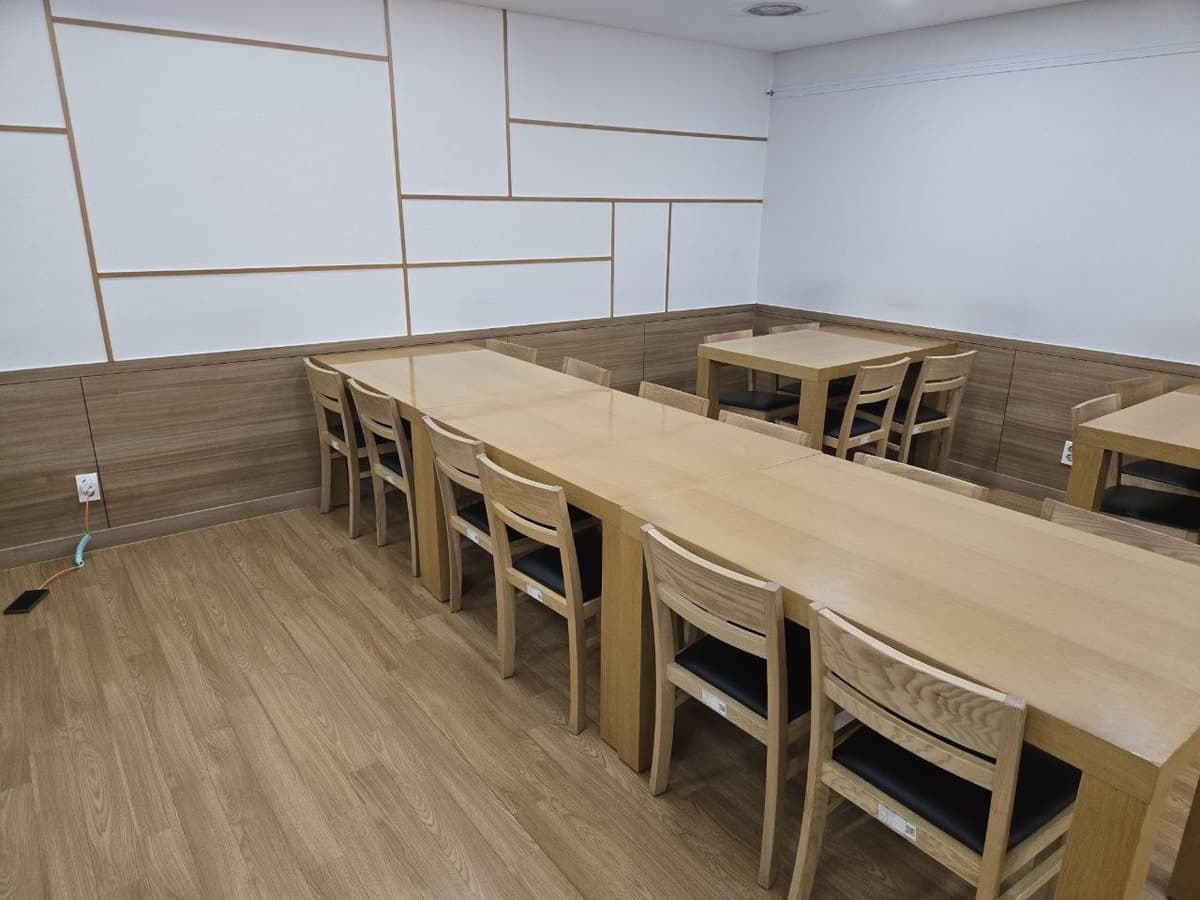 일산병원장례식장 다이닝 공간 장례식장 다이닝 공간의 내부 모습