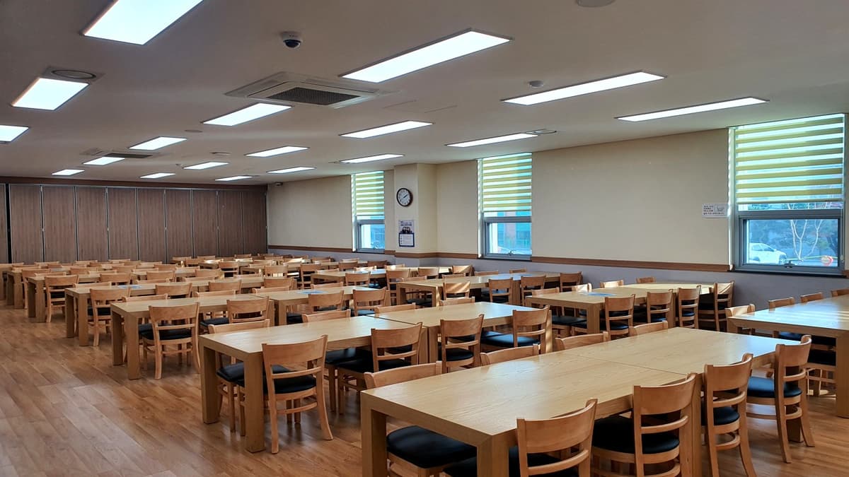인천적십자병원 식사 공간 인천적십자병원 장례식장 식당 내부