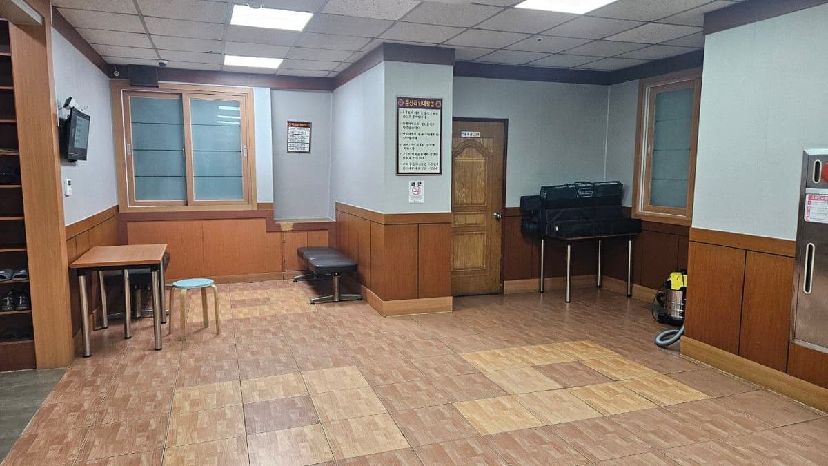 기장병원장례식장 가족실, 휴게 공간과 실내 시설 전경 기장병원장례식장 가족 대기실 내부