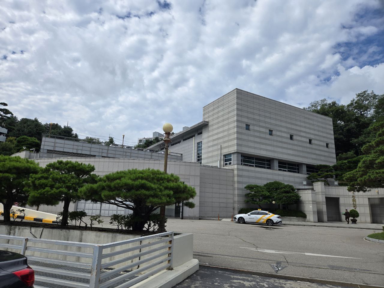 고려대안암병원장례식장 외부와 주차장 진입 모습