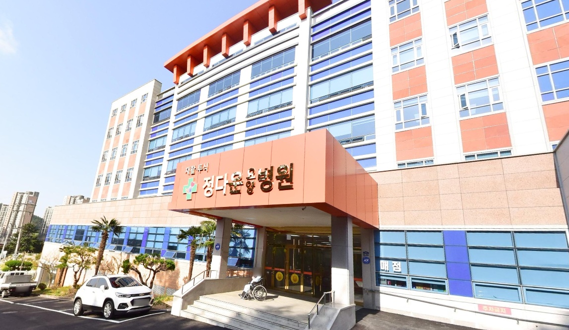 정다운 장례식장 입구 전경