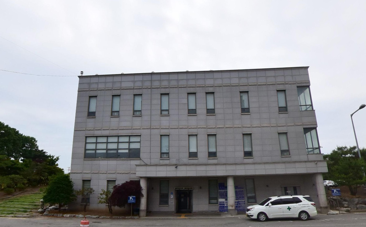 안중장례문화센터 정면 출입구 전경